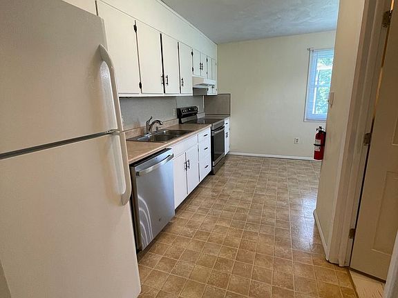 2nd image of 704 Torrey Ln #A