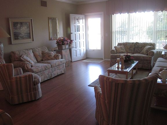4th image of 2426 Ecuadorian Way APT 46
