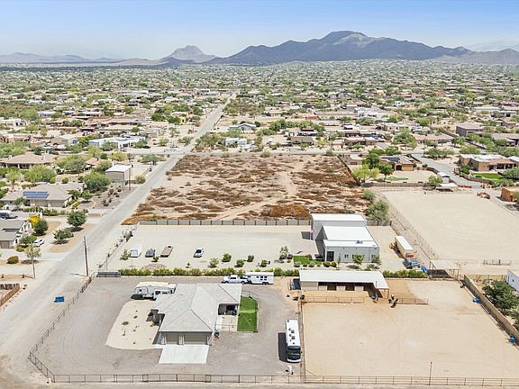5th image of 38323 N 25TH Avenue