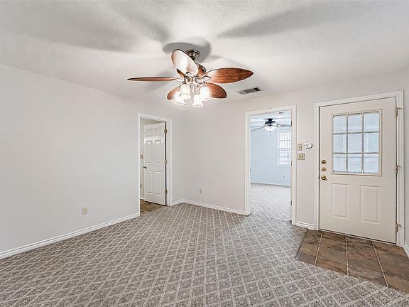 3rd image of 2308 Santa Rita St