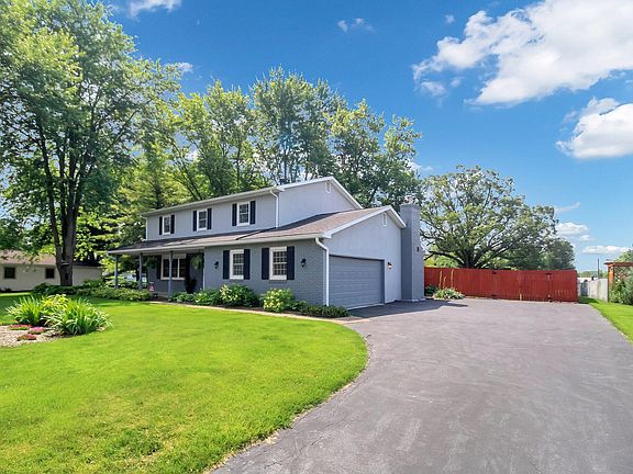 3rd image of 6581 Rolling Hills Pl