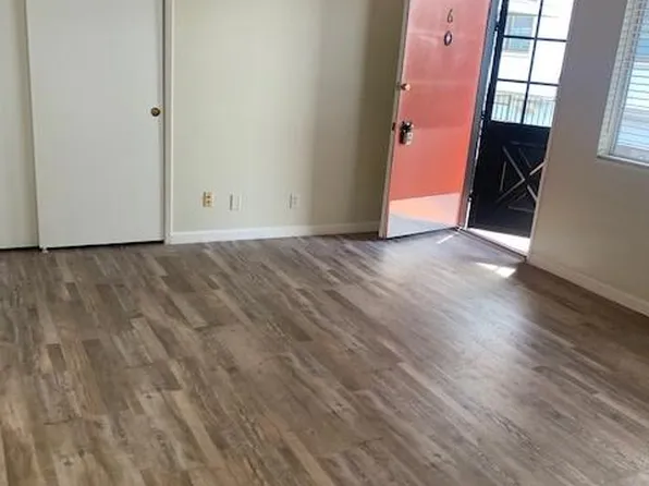 1221 Floribunda Ave #6, Burlingame, CA 94010