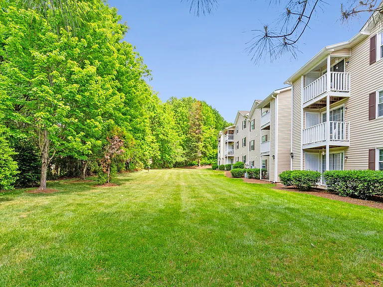 5627 Hornaday Rd #B — Photo 2