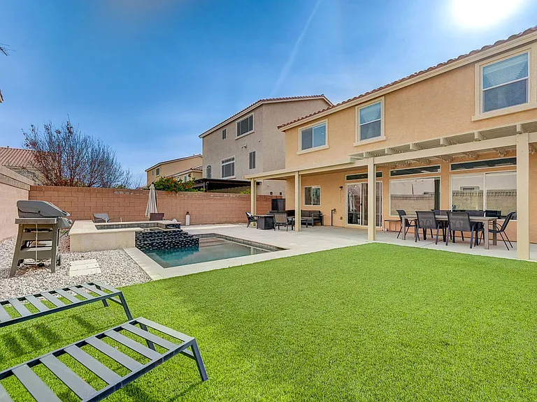 5556 Dancing Fox Ct — Photo 46