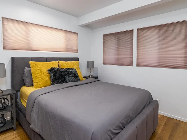 6135 Wilkinson Ave — Photo 23
