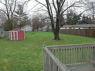 4th image of 3330 Eastdale Dr