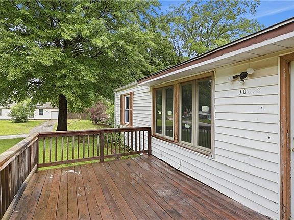 4th image of 10013 Bellaire Ave