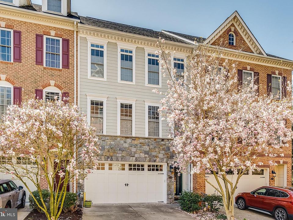 1st image of 3534 Goddard Way