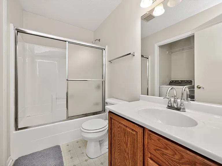 5226 SE 31st Ct — Photo 30