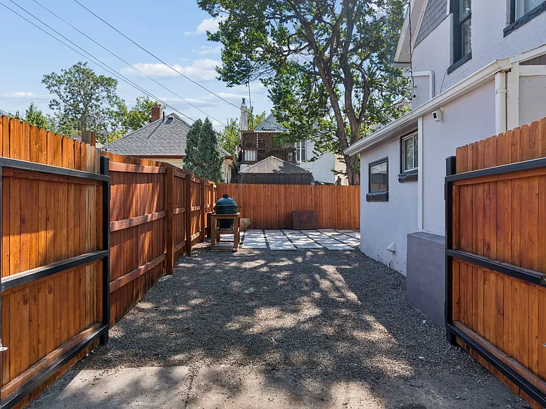 617 W 1st Ave — Photo 10