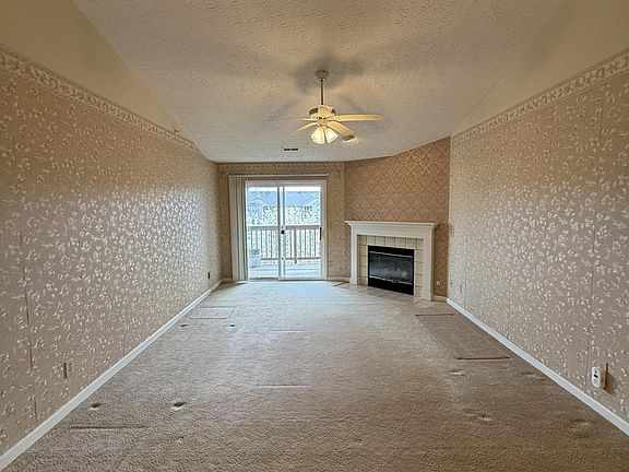 4th image of 4921 N Arbor Woods Ct APT 303