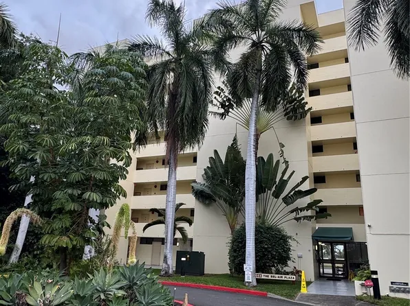 1054 Green St APT 402, Honolulu, HI 96822
