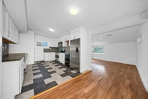 5 bed, $4,950 — Photo 2