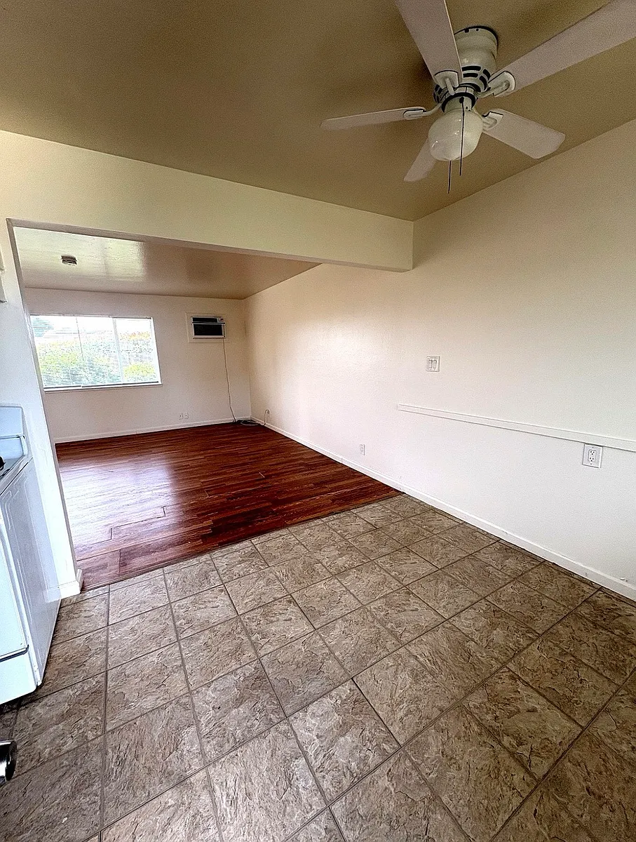 Building Photo - 150 Drouin Dr #18