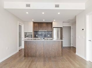 881 Short St #311, Saanich, BC V8X2V6