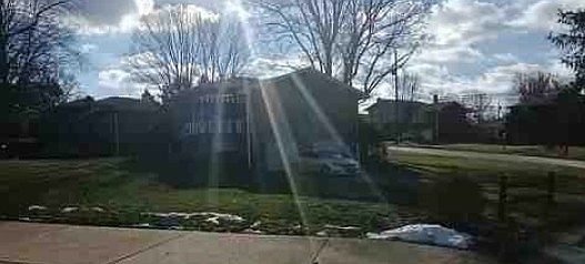 2nd image of 1342 Woodcliffe Dr