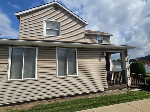 203 Indiana Ave, Avonmore, PA 15618