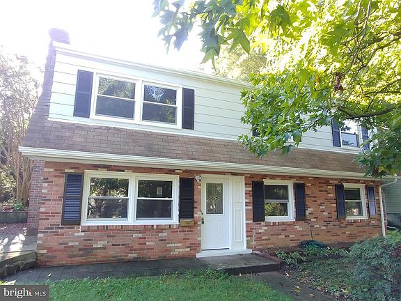 2nd image of 14909 Cordell Ave