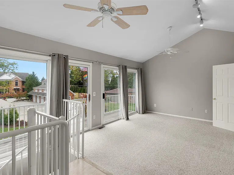 33316 Jefferson Ave — Photo 30