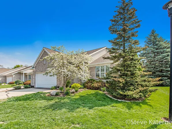 2040 Bryceway Ct NE, Grand Rapids, MI 49505