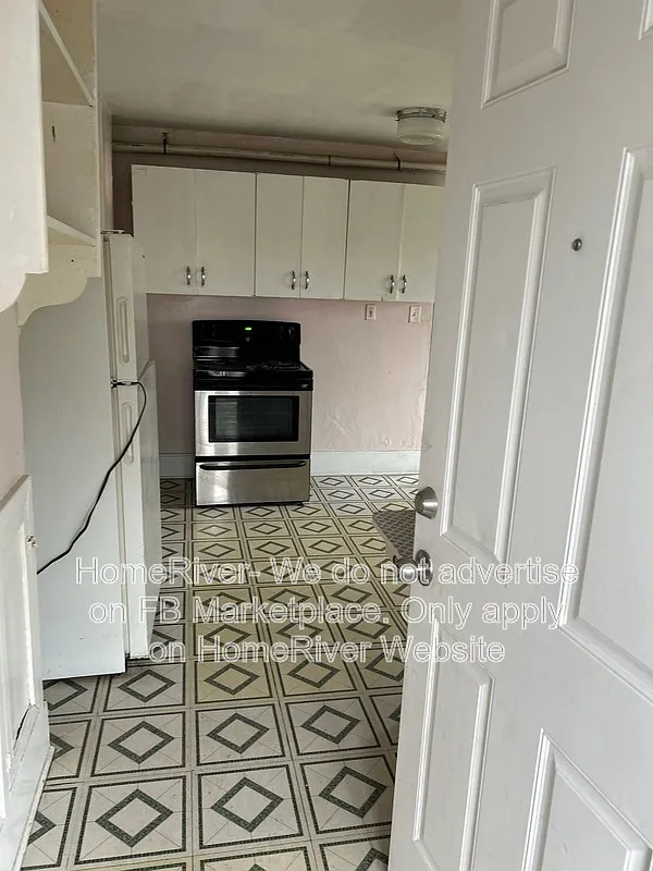 Building Photo - 1212 N Cochran St