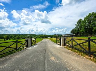 519 Reed Valley Rd, Fayetteville, AR 72704