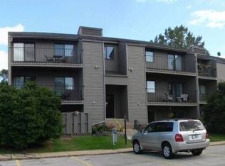 6835 Preston Terrace Ct SW, Cedar Rapids, IA 52404