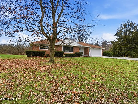 5th image of 421 Parklane Dr