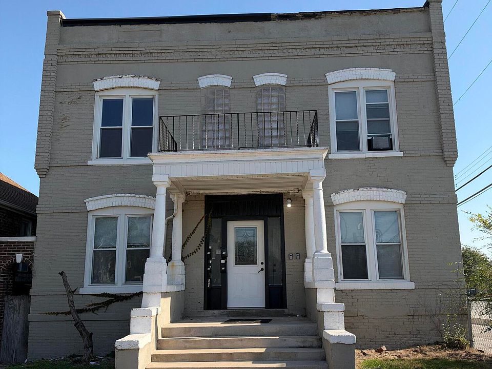 1st image of 3619 Fir St