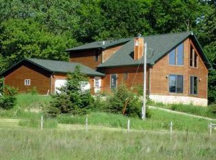 2365 262nd St, Independence, IA 50644