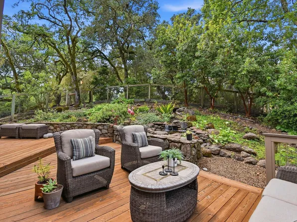 4730 Woodcliff Ct, Santa Rosa, CA 95405