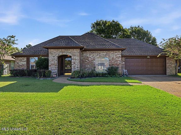 2nd image of 519 Planters Dr