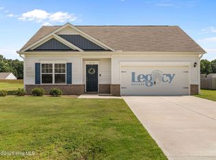 313 Settlers Pointe Dr, Pikeville, NC 27863