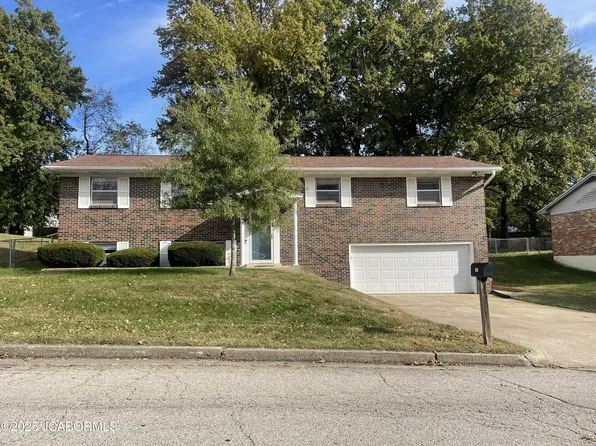 700 Belair Dr, Jefferson City, MO 65109