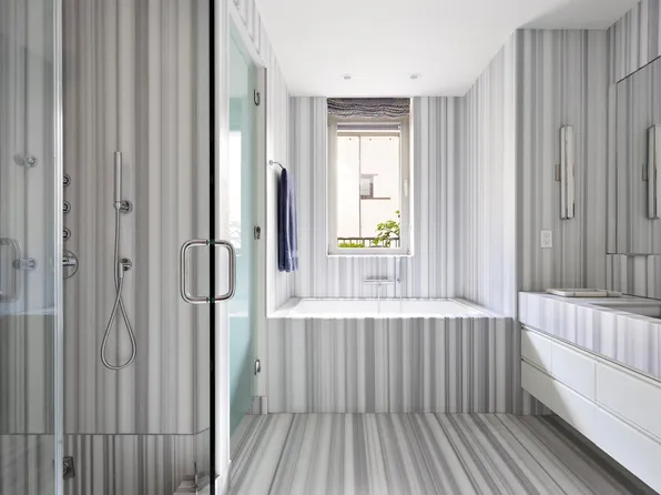 224 West 18th Street image 14 of 19