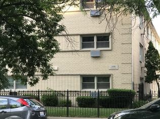 1238 W Pratt Blvd APT 3B, Chicago, IL 60626