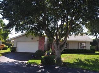 5668 Pinecrest Cir, Boca Raton, FL 33433