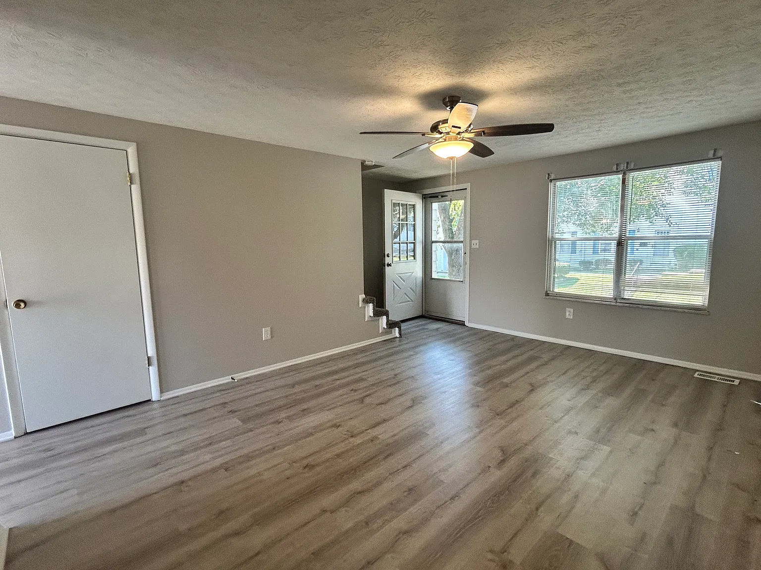2 bed, 1202 sqft, $1,450 — Photo 2