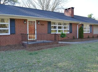 3801 Mulberry Ln, High Point, NC 27265