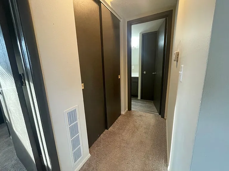 Hidden Village Square Apartments — Photo 25