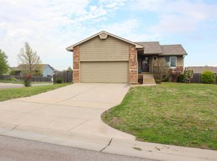 3037 E Lanners Cir, Wichita, KS 67219