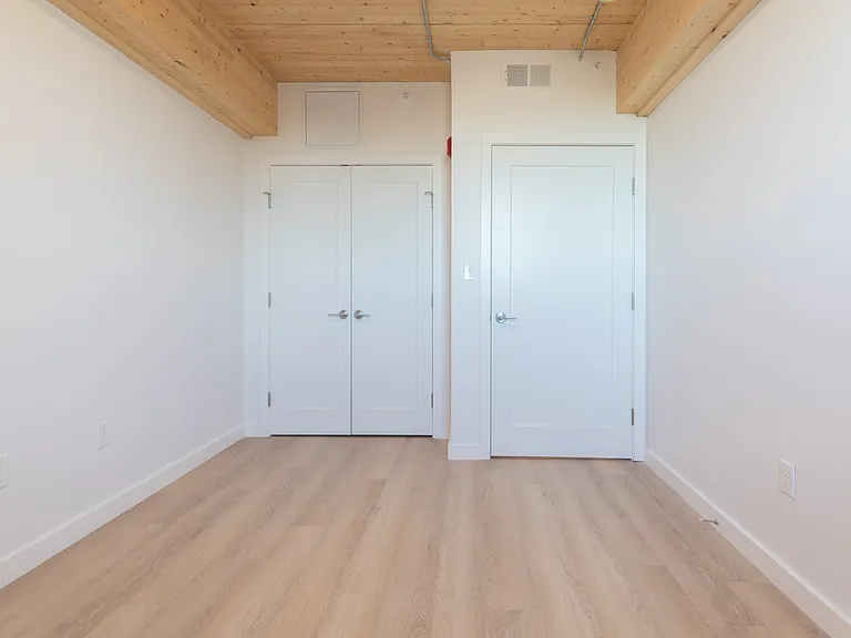 11 Lenox St — Photo 3