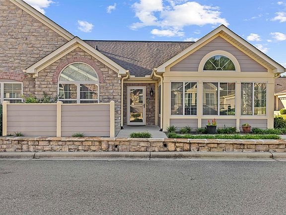 5th image of 122 Cornerstone Ct #122