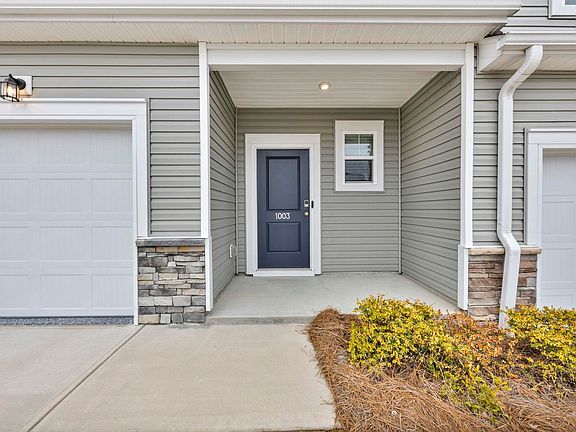 4th image of 1003 Cornelia St