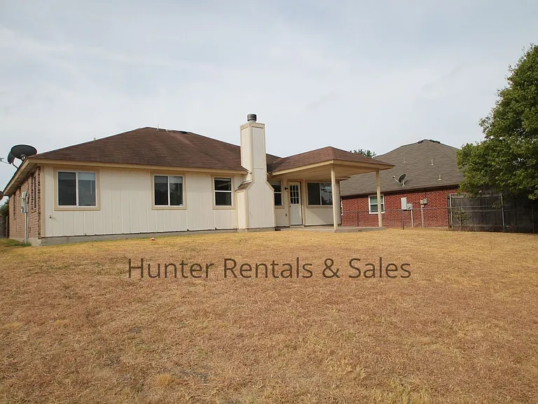 3203 Dorothy Jane Dr — Photo 24