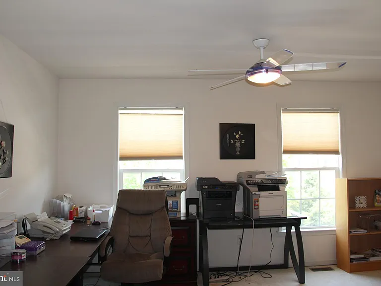 134 Pendula Ct — Photo 17