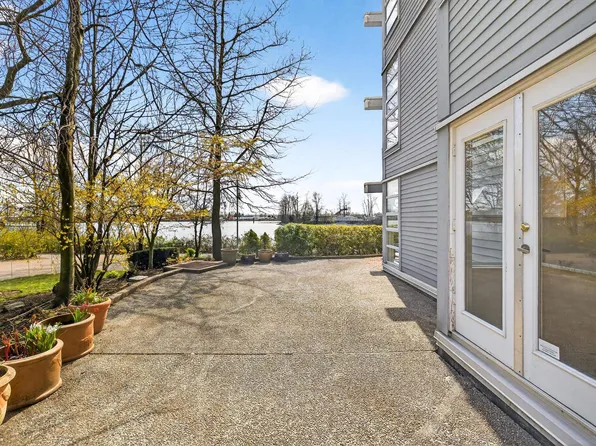 1880 E Kent Ave S #108, Vancouver, BC V5P 2L7