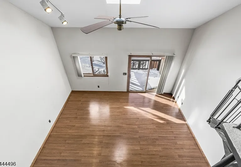 2 Squaw Valley Ct #6 — Photo 17