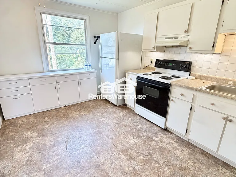 551 1st Ave #3 — Photo 7