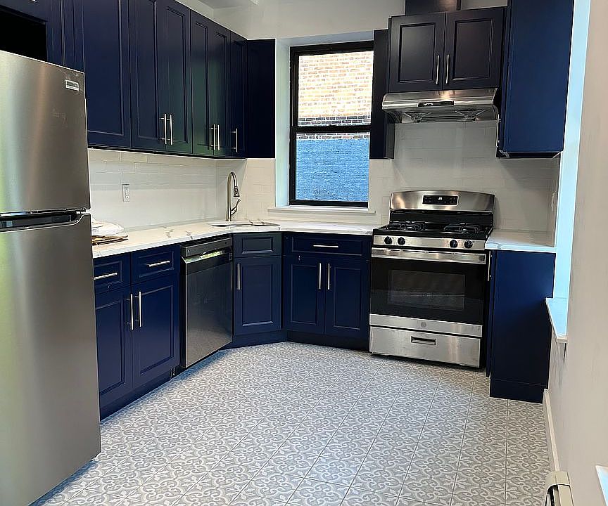 1st image of 228 Prospect Park W Floor 2
